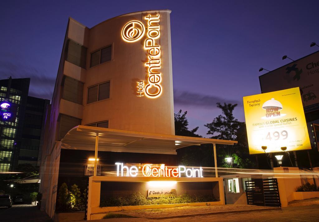 The Centre Point Hotel Ченай Екстериор снимка